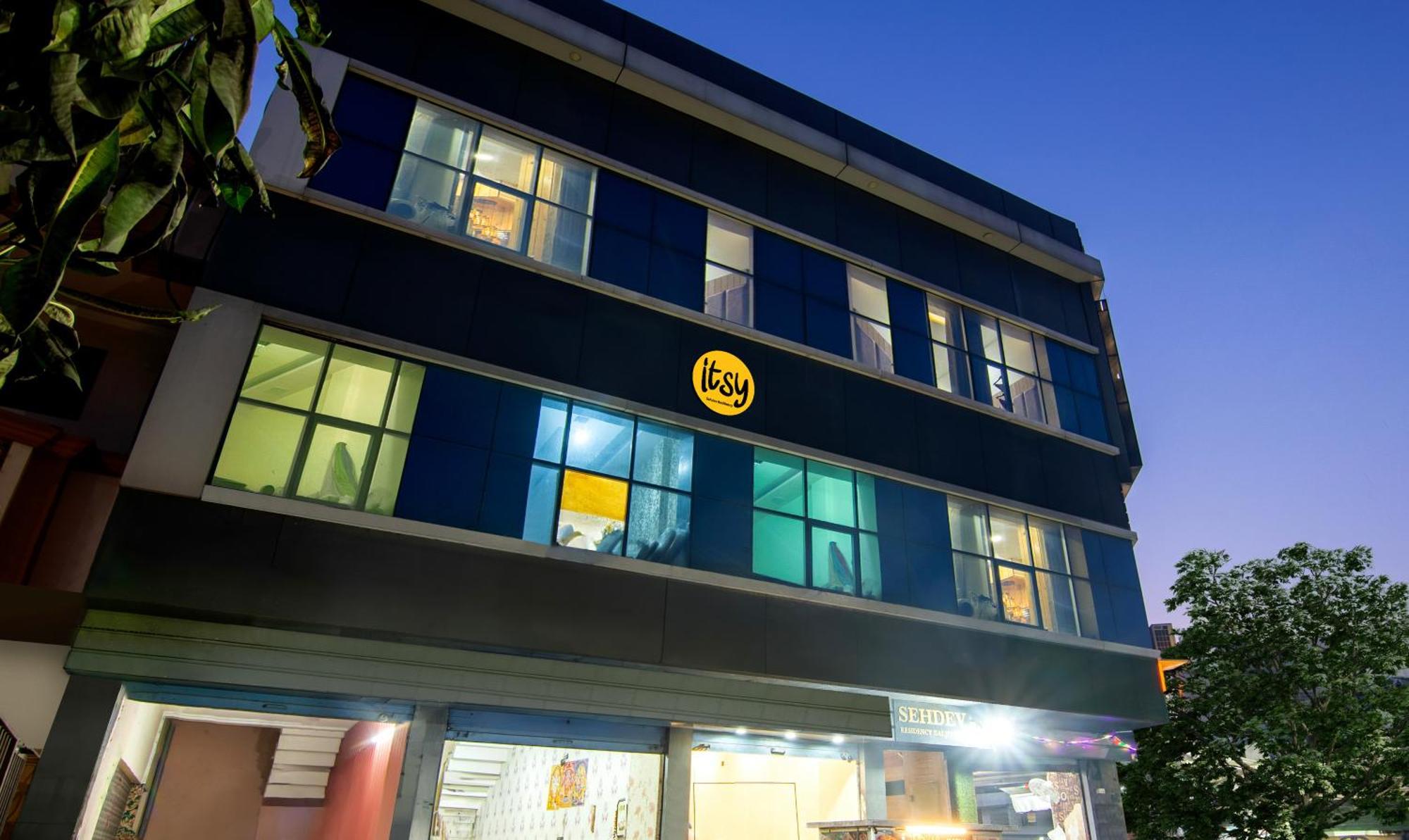 Itsy Hotels Sehdev Residency, Near Golden Temple Amritsar Exteriör bild